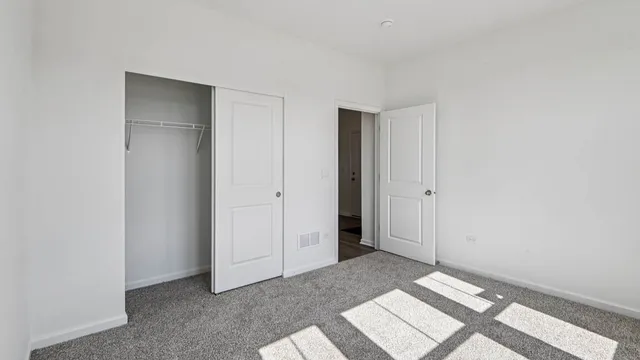 $464,990 | 1228 Wild Tulip Circle, Bartlett, IL 60103