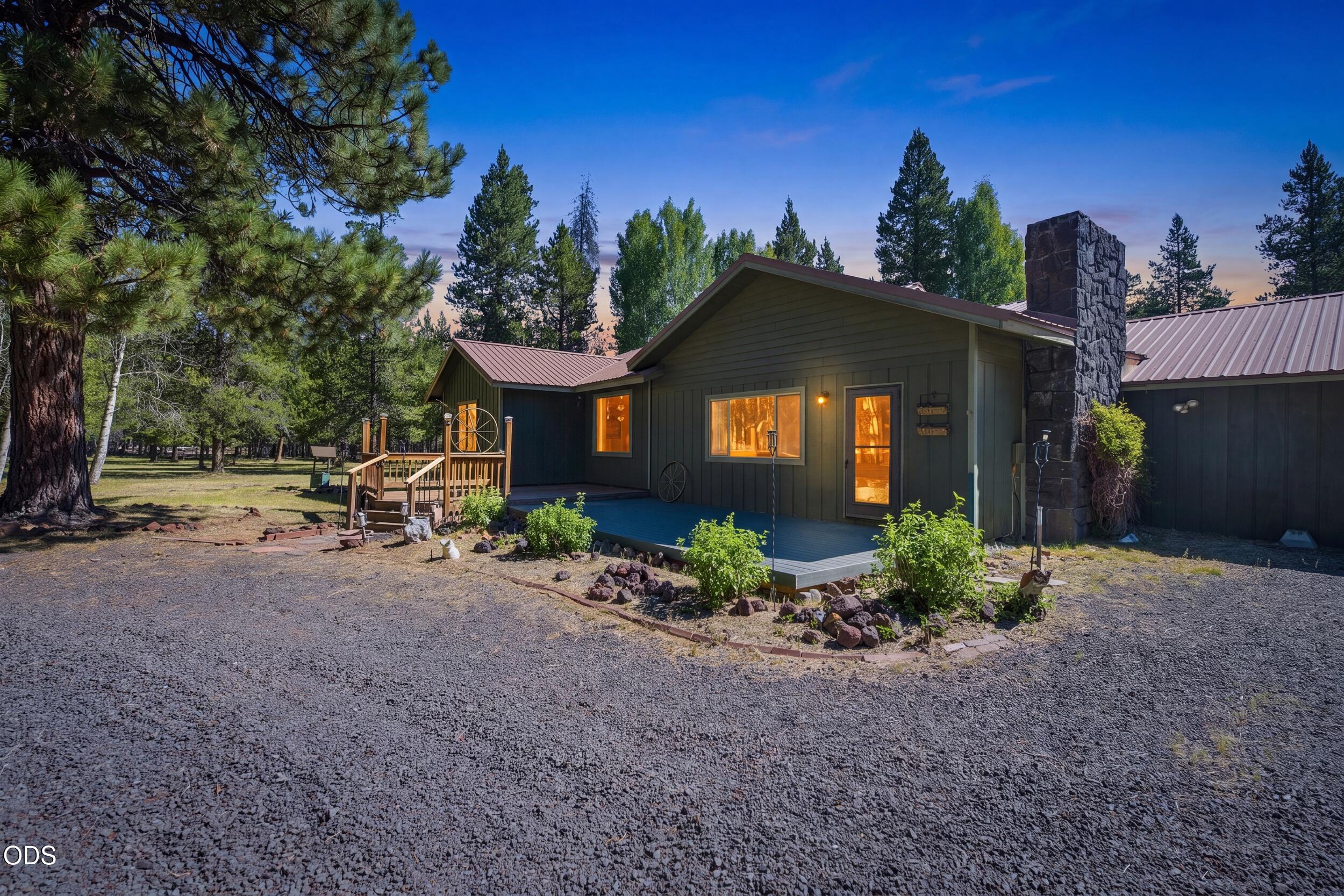 51250 Parker Road La Pine, OR 97739 - Photo 1 of 51 Gallery Image 1