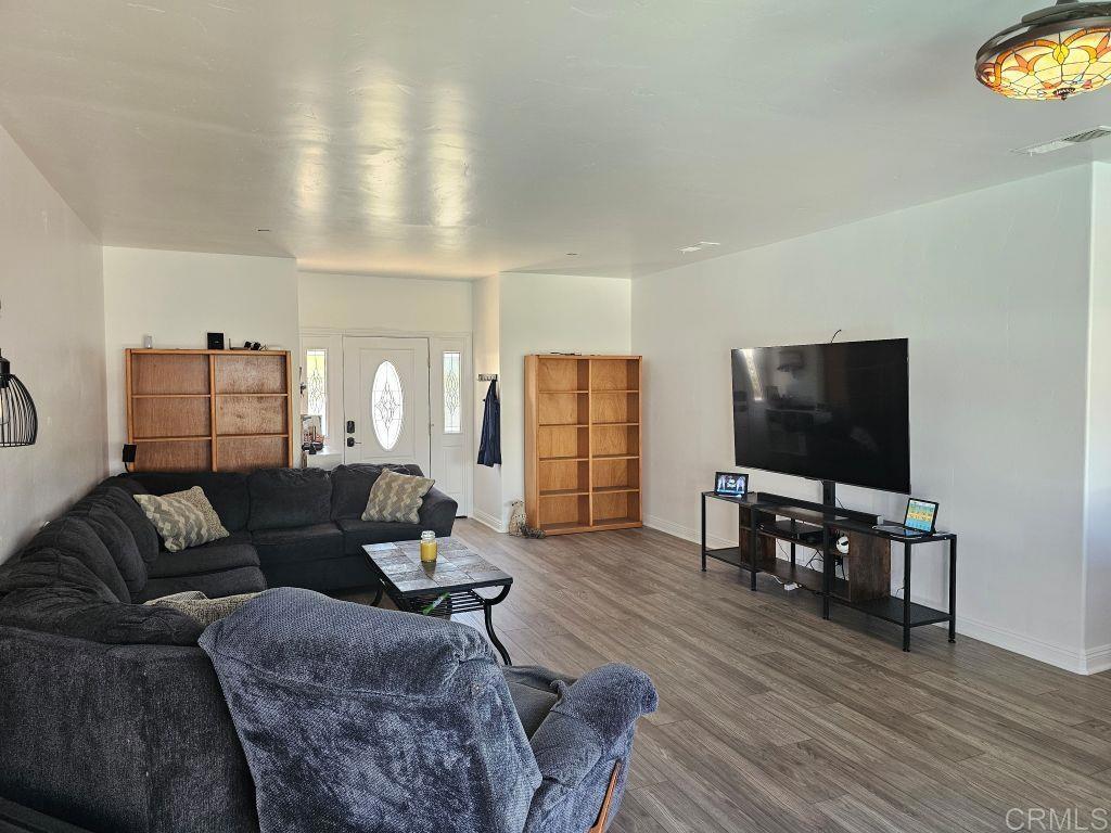 8948 Lakeview Road Lakeside, CA 92040 - Photo 11 of 49