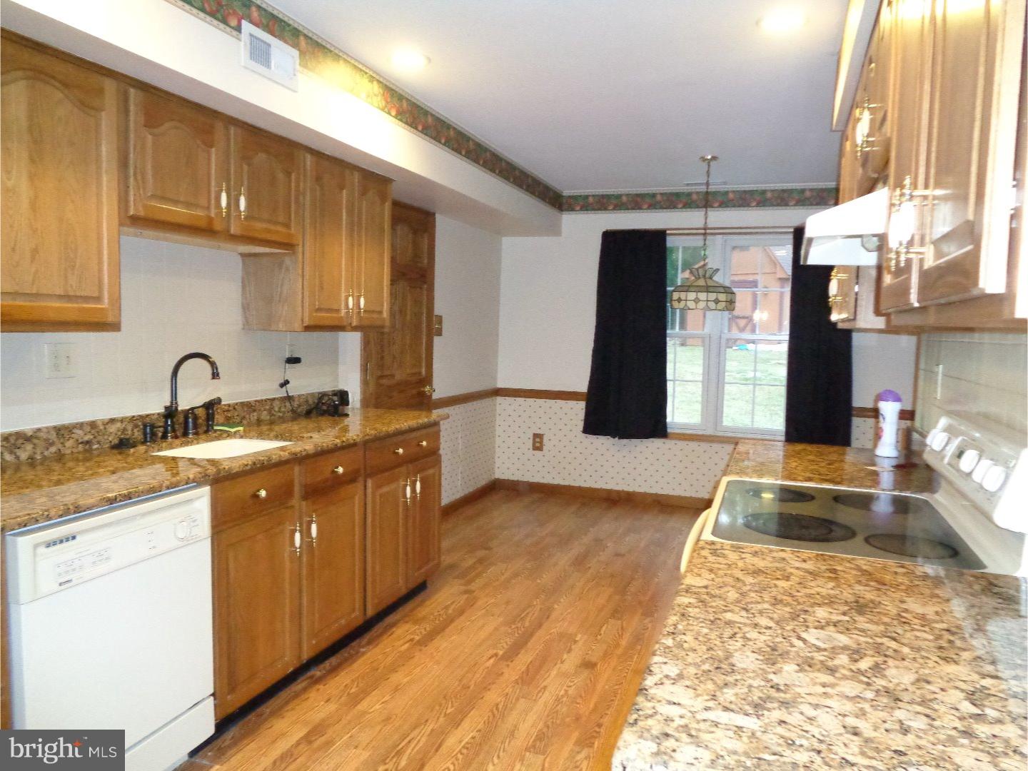 313 Balsam Road Williamstown, NJ 08094 - Photo 7 of 25 Gallery Image 7