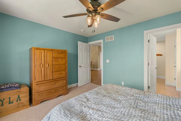 $339,900 | 14 Hidden Valley Circle, Davenport, IA 52804