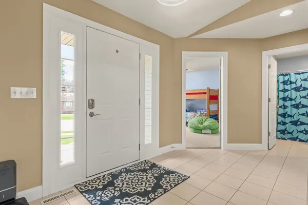 $339,900 | 14 Hidden Valley Circle, Davenport, IA 52804