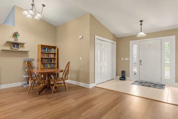 $339,900 | 14 Hidden Valley Circle, Davenport, IA 52804