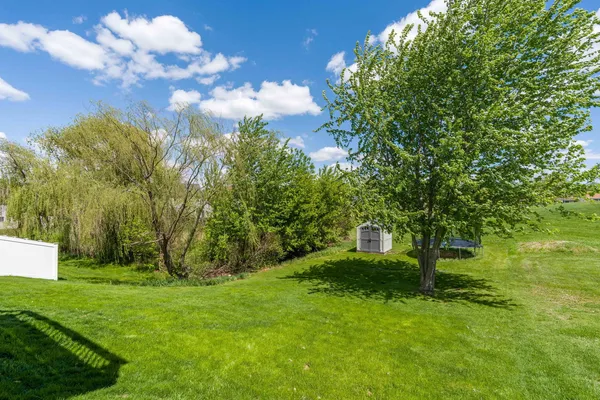 $339,900 | 14 Hidden Valley Circle, Davenport, IA 52804