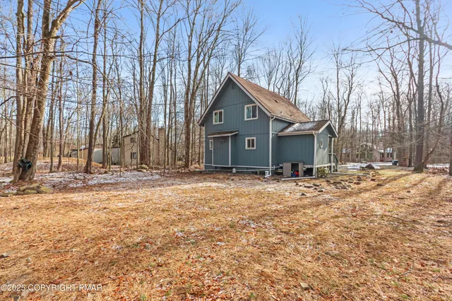 $400,000 | 113 Gross Drive East, Pocono Pines, PA 18350