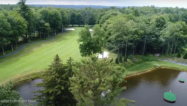 $400,000 | 113 Gross Drive East, Pocono Pines, PA 18350