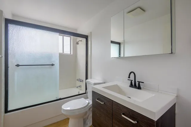 $2,500,000 | 4817 San Gordiano Avenue, Santa Barbara, CA 93111