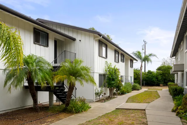 $2,500,000 | 4817 San Gordiano Avenue, Santa Barbara, CA 93111