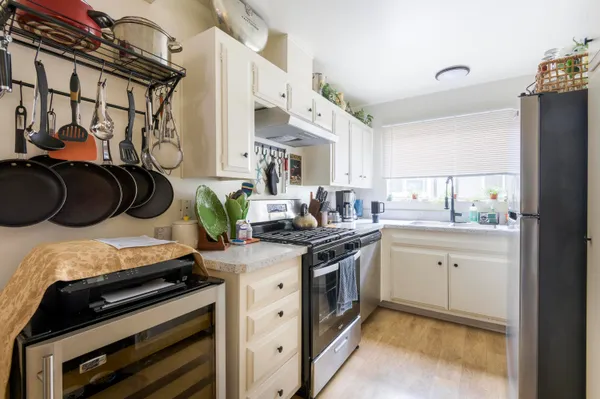 $2,400,000 | 4817 San Gordiano Avenue, Santa Barbara, CA 93111