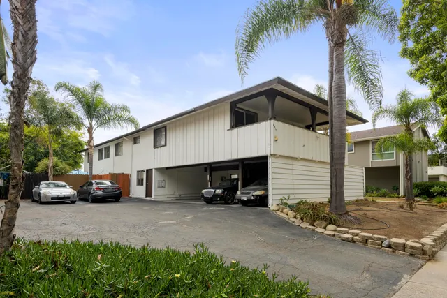 $2,500,000 | 4817 San Gordiano Avenue, Santa Barbara, CA 93111