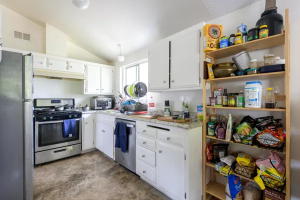 $2,400,000 | 4817 San Gordiano Avenue, Santa Barbara, CA 93111