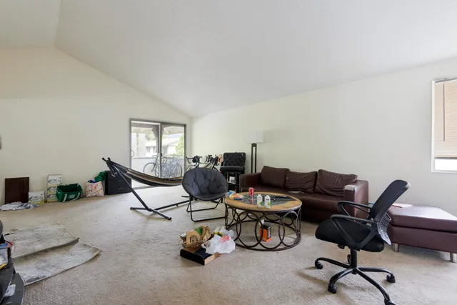 $2,500,000 | 4817 San Gordiano Avenue, Santa Barbara, CA 93111