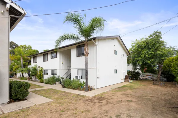 $2,400,000 | 4817 San Gordiano Avenue, Santa Barbara, CA 93111