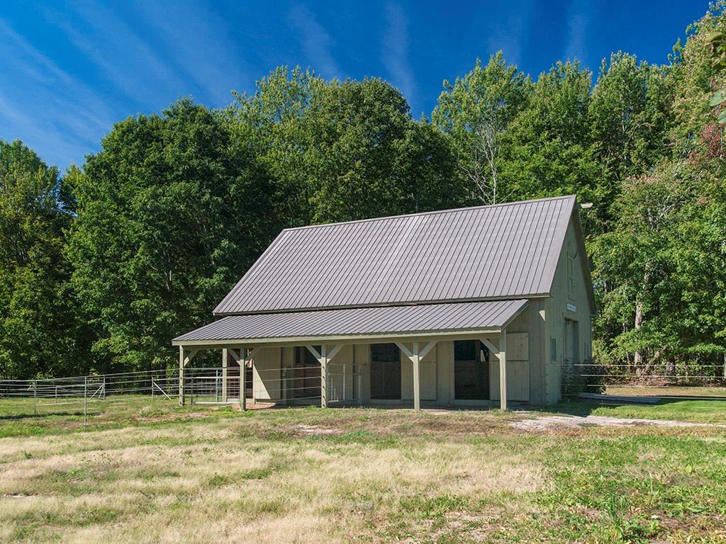 135 Longwoods Road Cumberland, ME 04021 - Photo 17 of 29 Barn