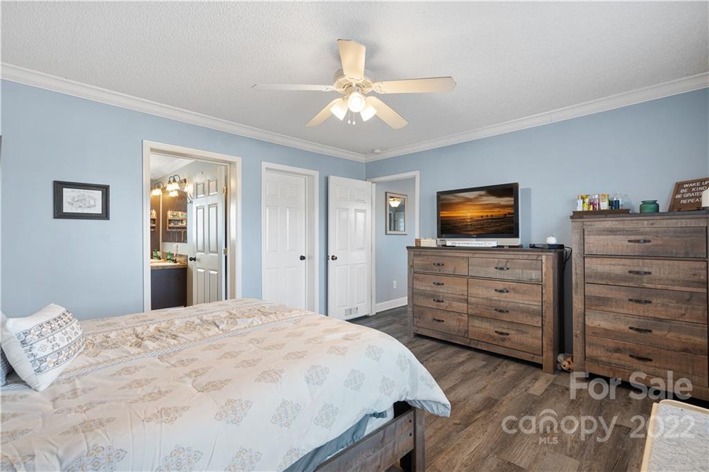 3698 Innes Lane Maiden, NC 28650 - Photo 17 of 25 Gallery Image 17