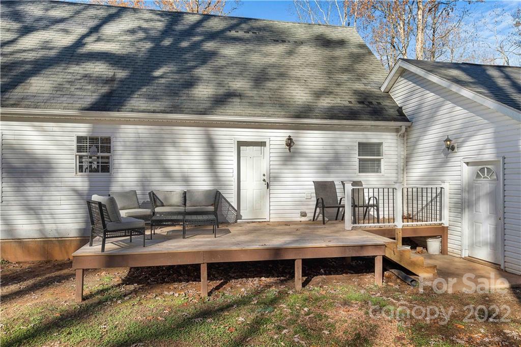 3698 Innes Lane Maiden, NC 28650 - Photo 4 of 25 Gallery Image 4