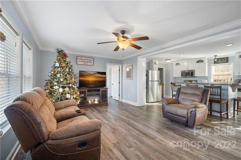 3698 Innes Lane Maiden, NC 28650 - Photo 8 of 25 Gallery Image 8