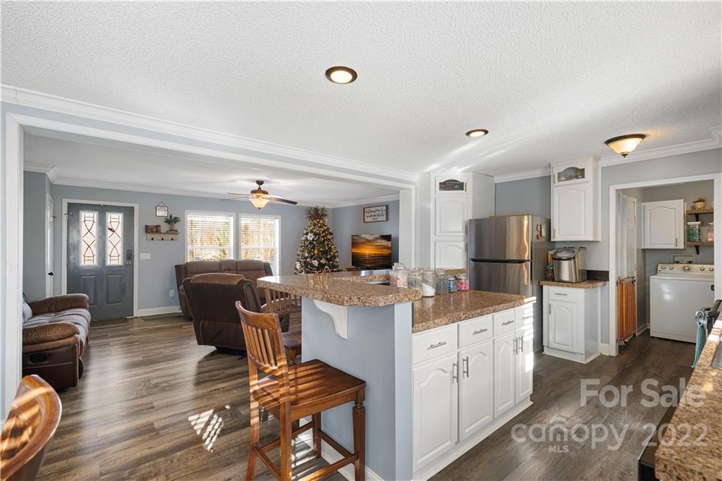 3698 Innes Lane Maiden, NC 28650 - Photo 9 of 25 Gallery Image 9