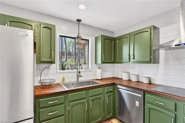 $625,000 | 7736 Penns Grove Road, Summerfield, NC 27358