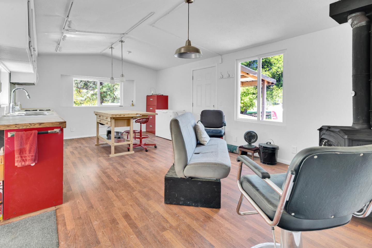 38483 Milpitas Road Greenfield, CA 93927 - Photo 39 of 55 a living room with furniture and a window
