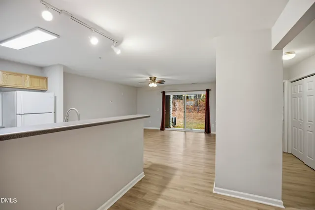 $1,800 | 3000 Trailwood Pines Lane, Unit 103, Raleigh, NC 27603