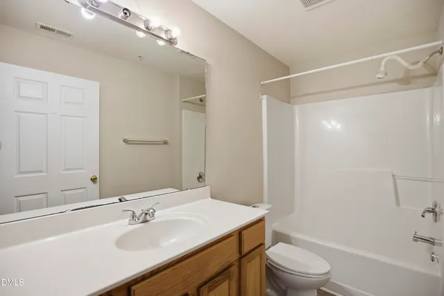 $1,800 | 3000 Trailwood Pines Lane, Unit 103, Raleigh, NC 27603