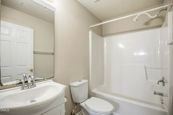 $1,600 | 3000 Trailwood Pines Lane, Unit 103, Raleigh, NC 27603