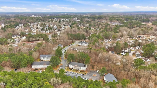 $1,800 | 3000 Trailwood Pines Lane, Unit 103, Raleigh, NC 27603
