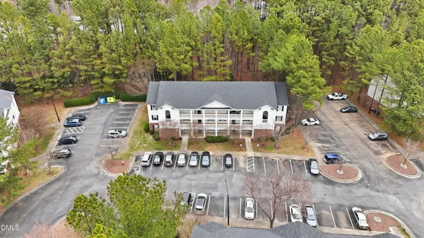 $1,600 | 3000 Trailwood Pines Lane, Unit 103, Raleigh, NC 27603