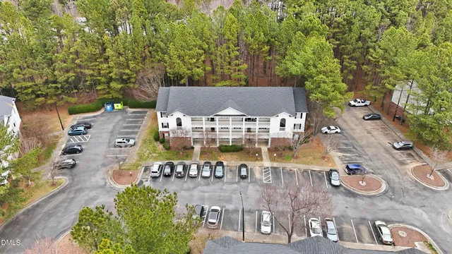 $1,800 | 3000 Trailwood Pines Lane, Unit 103, Raleigh, NC 27603
