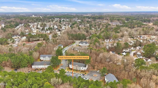 $1,600 | 3000 Trailwood Pines Lane, Unit 103, Raleigh, NC 27603