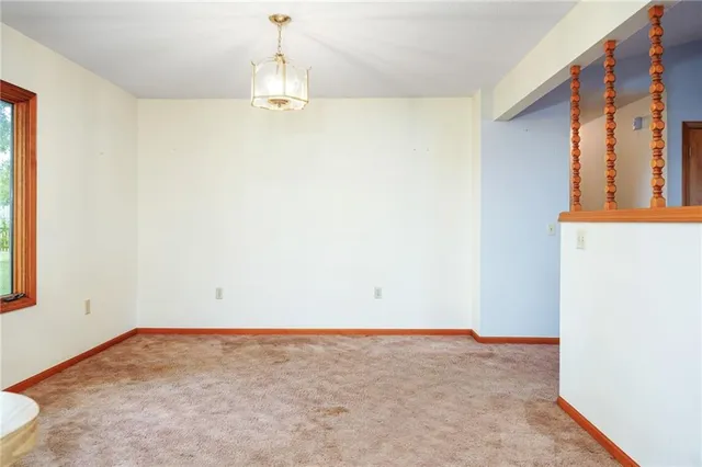 $209,000 | 49 Lakeshore Drive, Garnett, KS 66032