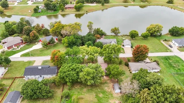 $209,000 | 49 Lakeshore Drive, Garnett, KS 66032