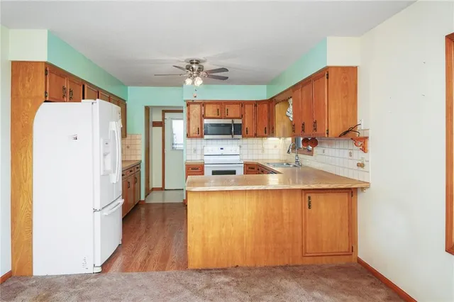 $209,000 | 49 Lakeshore Drive, Garnett, KS 66032