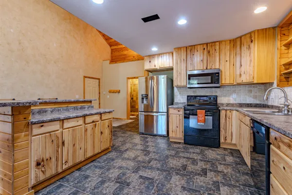$530,000 | 228974 County Rd D, Birnamwood, WI 54414