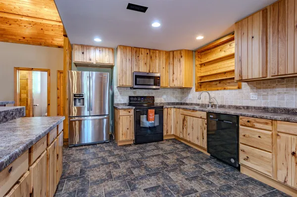$530,000 | 228974 County Rd D, Birnamwood, WI 54414