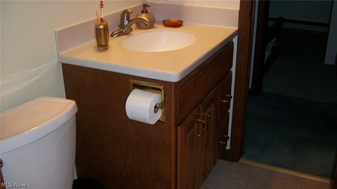 38760 Chestnut Ridge Road Elyria, OH 44035 - Photo 15 of 21 Gallery Image 15