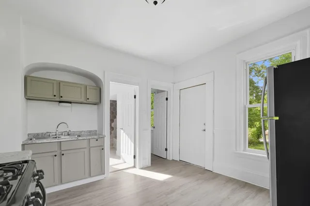 $159,900 | 2208 West Brown Street, Milwaukee, WI 53205