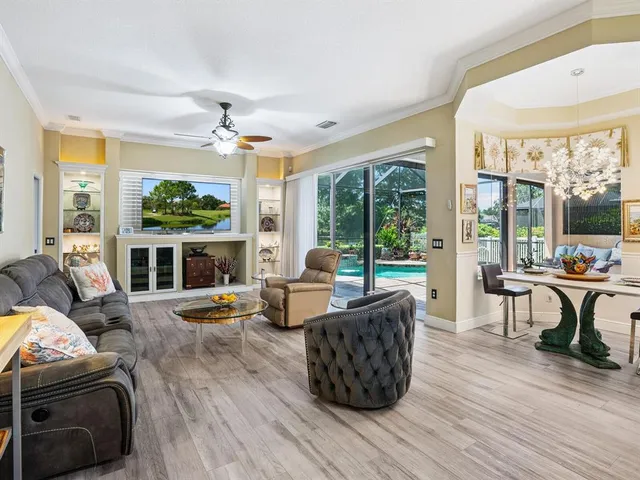 $810,000 | 6404 Royal Tern Circle, Lakewood Ranch, FL 34202