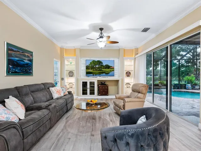 $810,000 | 6404 Royal Tern Circle, Lakewood Ranch, FL 34202