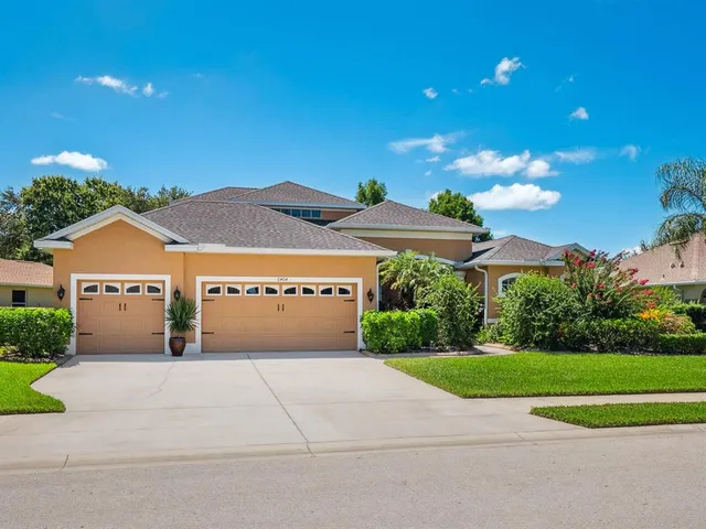 $810,000 | 6404 Royal Tern Circle, Lakewood Ranch, FL 34202