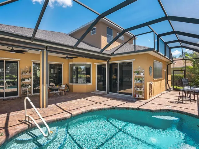 $810,000 | 6404 Royal Tern Circle, Lakewood Ranch, FL 34202