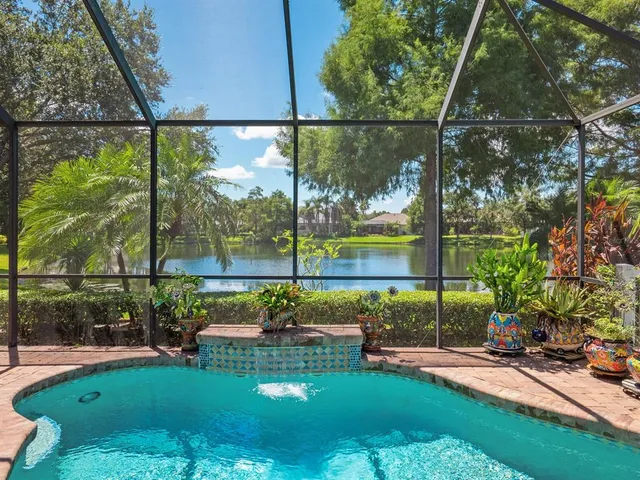 $810,000 | 6404 Royal Tern Circle, Lakewood Ranch, FL 34202
