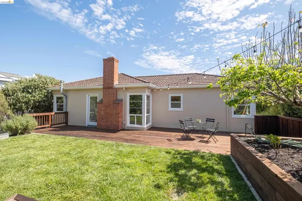 $699,000 | 5625 Sacramento Avenue, Richmond, CA 94804