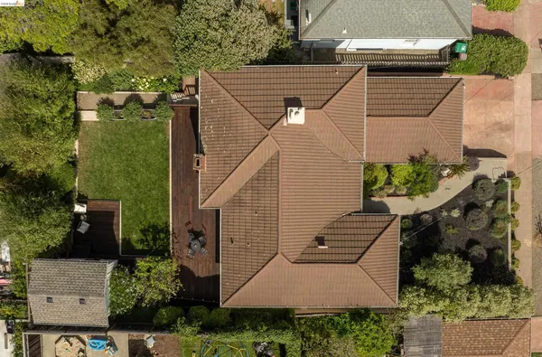 $699,000 | 5625 Sacramento Avenue, Richmond, CA 94804