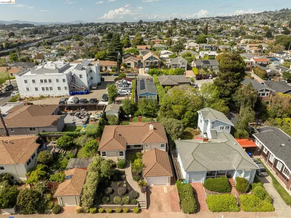 $699,000 | 5625 Sacramento Avenue, Richmond, CA 94804