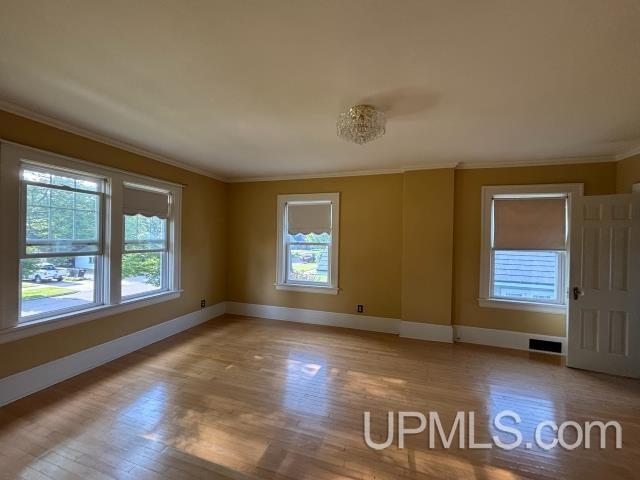 804 South 13th Street Escanaba, MI 49829 - Photo 32 of 61