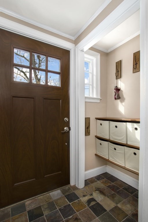 1 Gordon Road North Reading, MA 01864 - Photo 5 of 36 Gallery Image 5