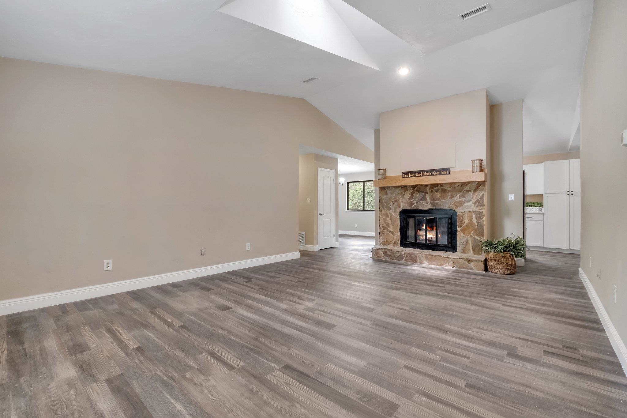 1830 Myrick Road Tallahassee, FL 32303 - Photo 5 of 27 Gallery Image 5