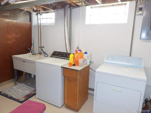 15325 Wick Road Allen Park, MI 48101 - Photo 44 of 45 WASHER & DRYER STAY!